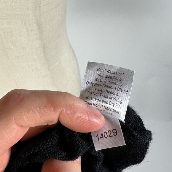 GARNET HILL Merino Wool Black Long Sleeve Dress Womens Medium - Picture 7 of 7